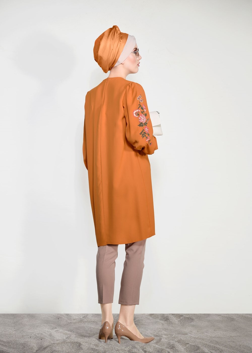 Tesettür giyim TURUNCU MANŞETLERİ BAĞCIKLI TUNİK 84461 