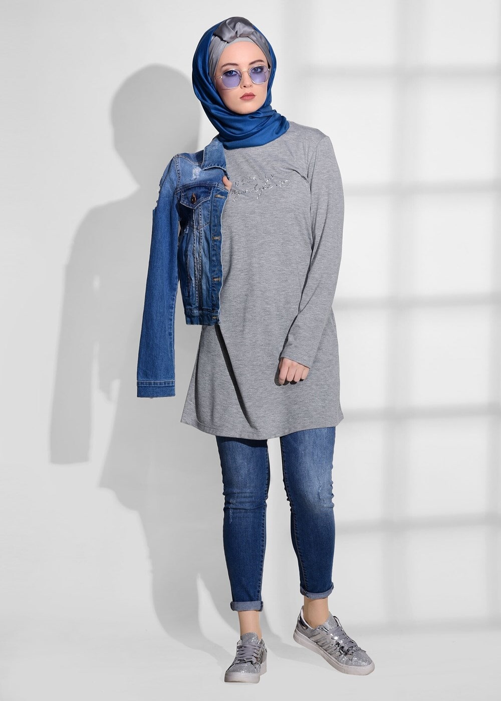 Tesettür giyim GRİ T 94515 Allday- Baskı detaylı Penye Tunik