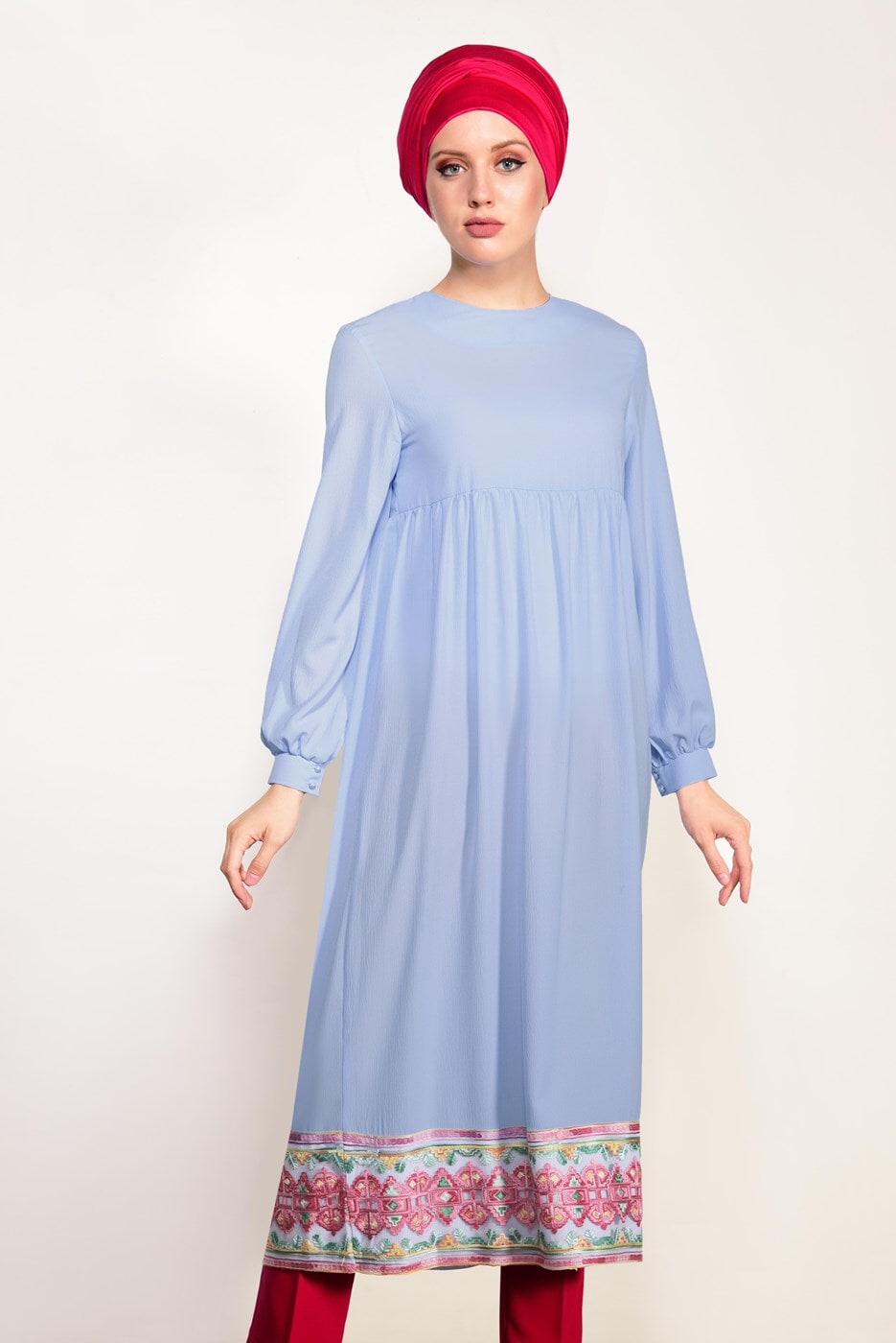 Tesettür giyim MAVİ T 95171 İkoll- Nakış Detaylı Uzun Tunik