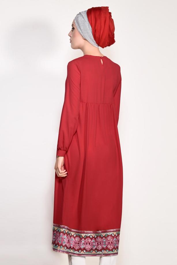 Tesettür giyim  T 95171 İkoll- Nakış Detaylı Uzun Tunik - TRENDTESETTÜR