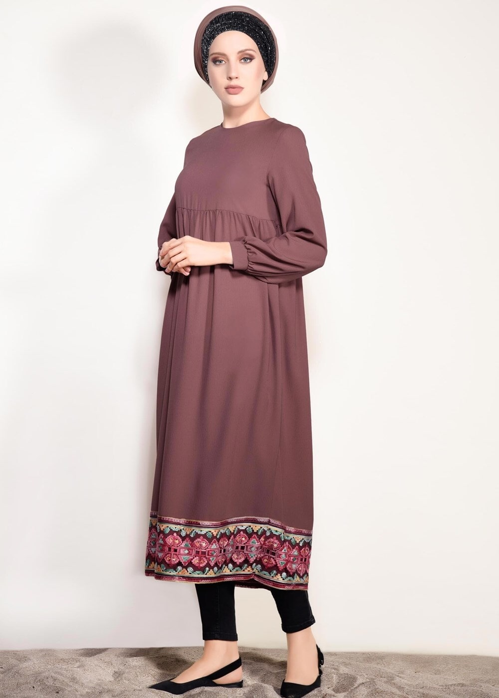 Tesettür giyim PEMBE T 95171 İkoll- Nakış Detaylı Uzun Tunik