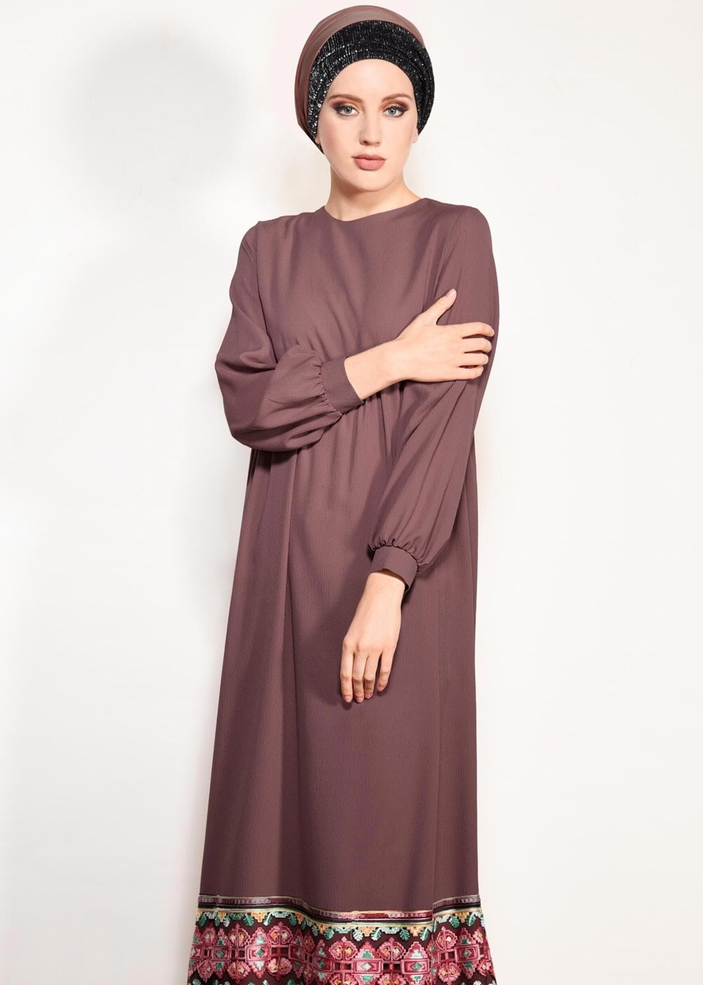 Tesettür giyim PEMBE T 95171 İkoll- Nakış Detaylı Uzun Tunik