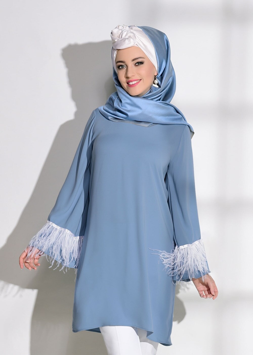 Vêtements hijab BLEU TUNIQUE DÉTAILLÉE DENTELLE 99131