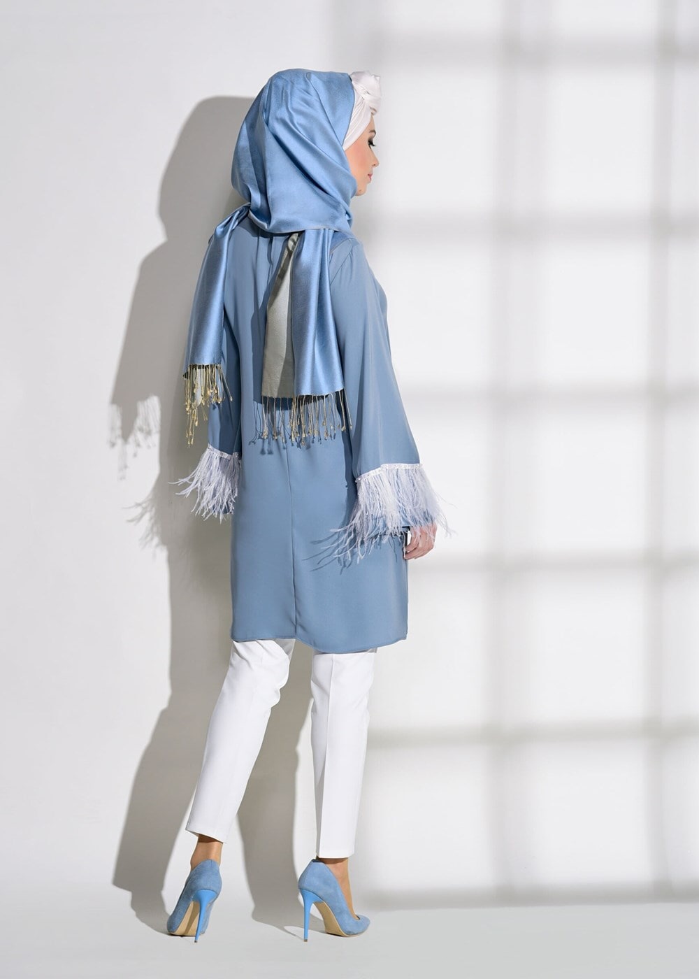 Vêtements hijab BLEU TUNIQUE DÉTAILLÉE DENTELLE 99131