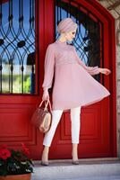 Tesettür giyim PUDRA T 0054 Loreen- Pilise Detaylı Tunik