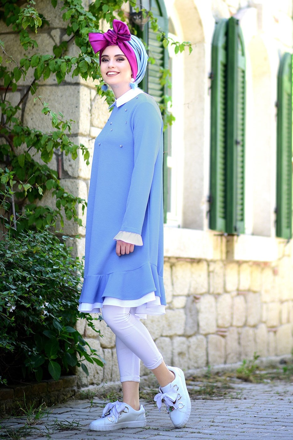 Tesettür giyim MAVİ T 1775 Asmiray- İşleme Detaylı Tunik