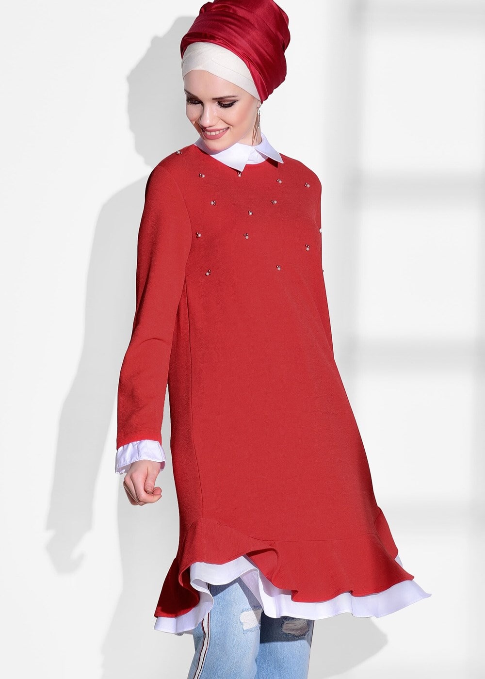 Tesettür giyim KIRMIZI T 1775 Asmiray- İşleme Detaylı Tunik