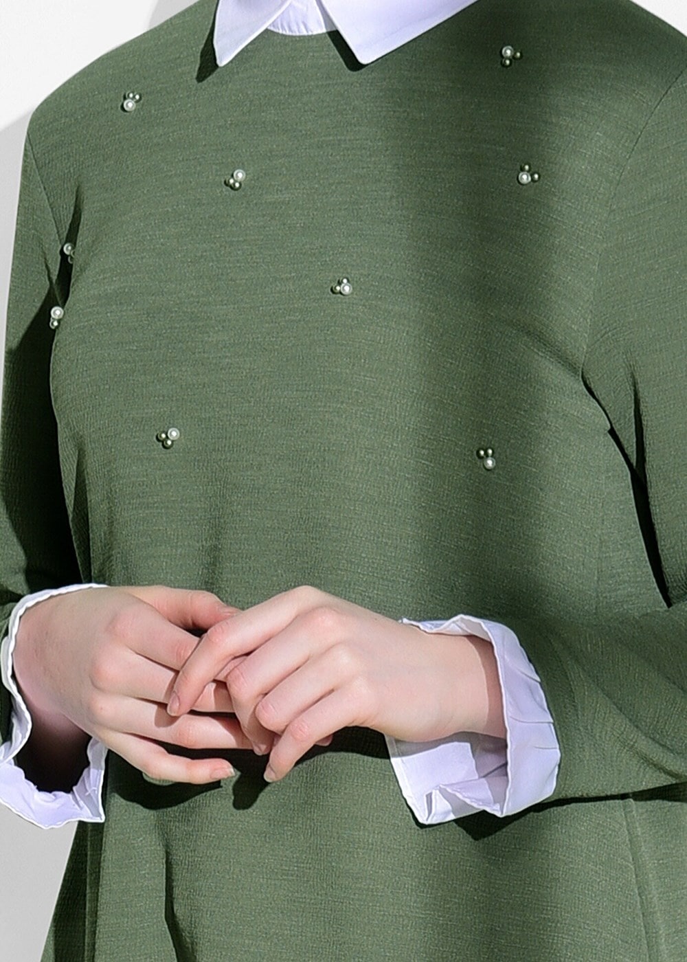 Tesettür giyim HAKİ T 1775 Asmiray- İşleme Detaylı Tunik