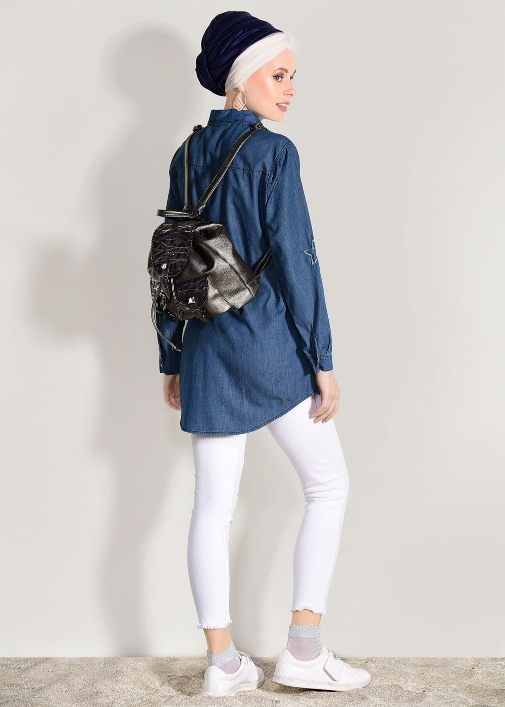 Tesettür giyim LACİVERT T 2612 Telvin- Yıldız Detaylı Denim Tunik