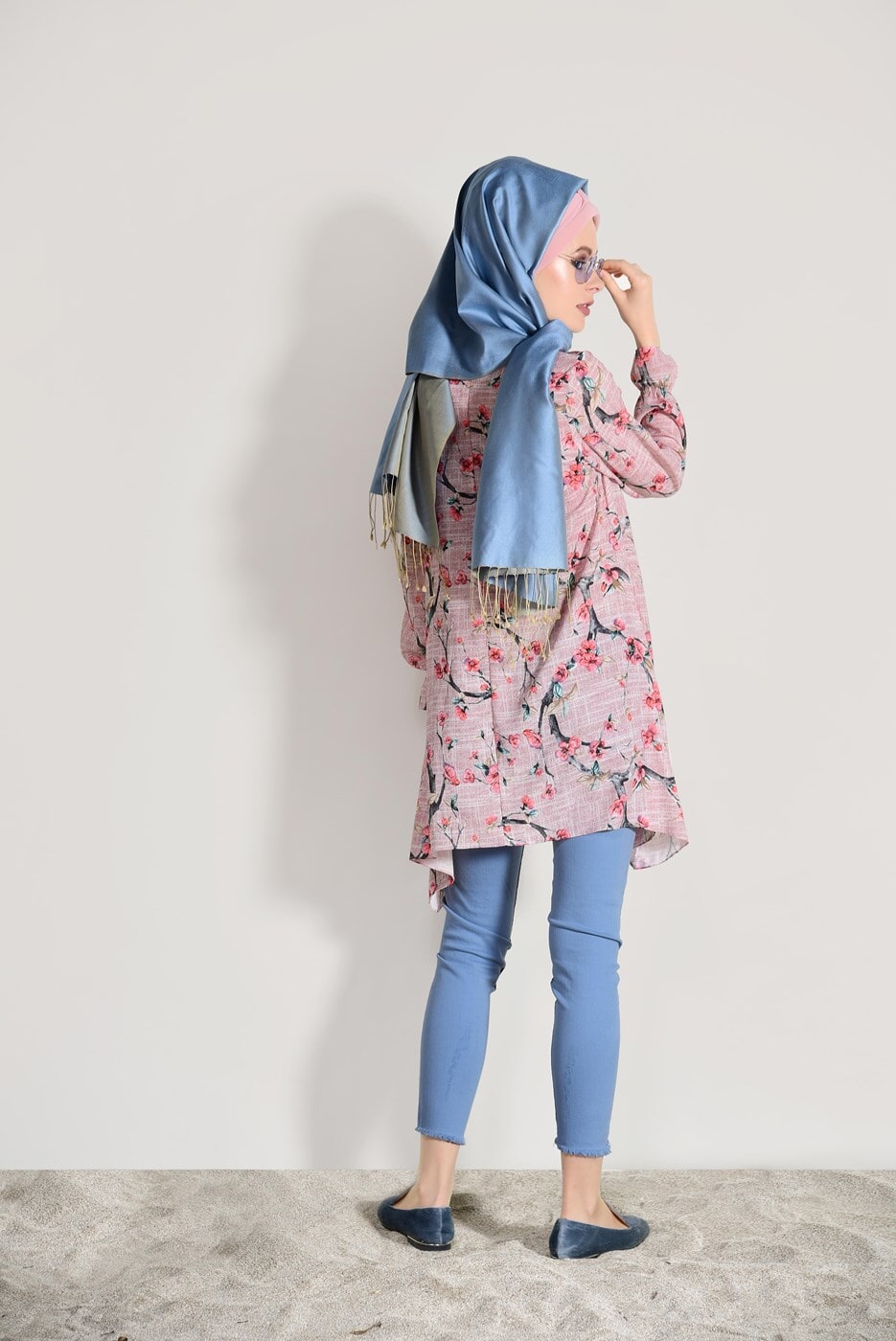 Vêtements hijab POUDRE TUNIQUE COUPE ASYMETRIQUE A MOTIFS FLORAL 3035