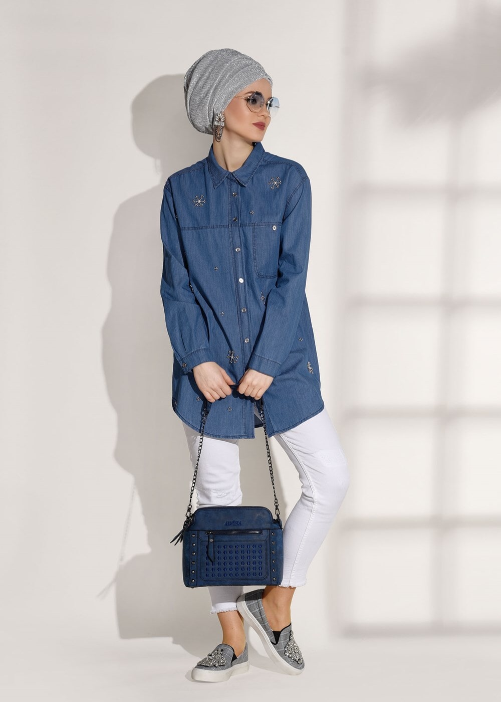 Tesettür giyim MAVİ BONCUK DETAYLI DENİM TUNİK 3126 