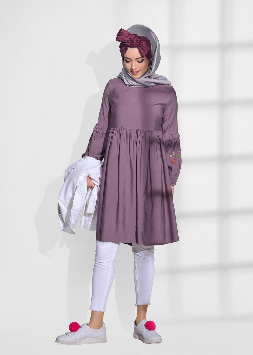 Tesettür giyim MOR T 3165 Asmiray-Nakış Detaylı Tancel Tunik