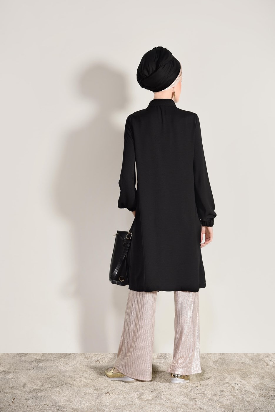 Tesettür giyim SİYAH T 3498 Mısra- Fermuar Detaylı Tunik