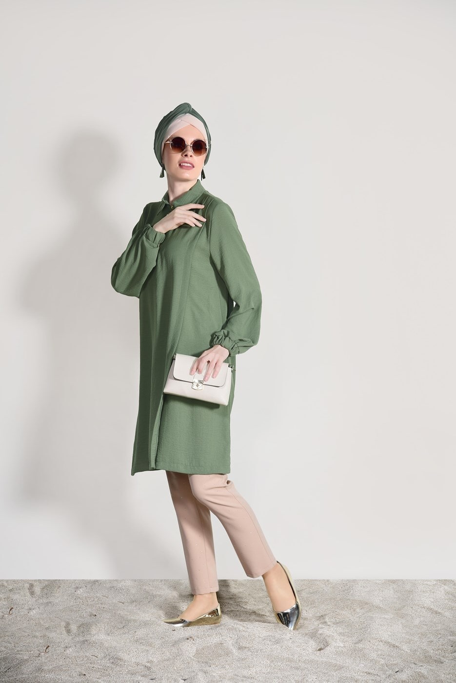 Tesettür giyim HAKİ T 3498 Mısra- Fermuar Detaylı Tunik