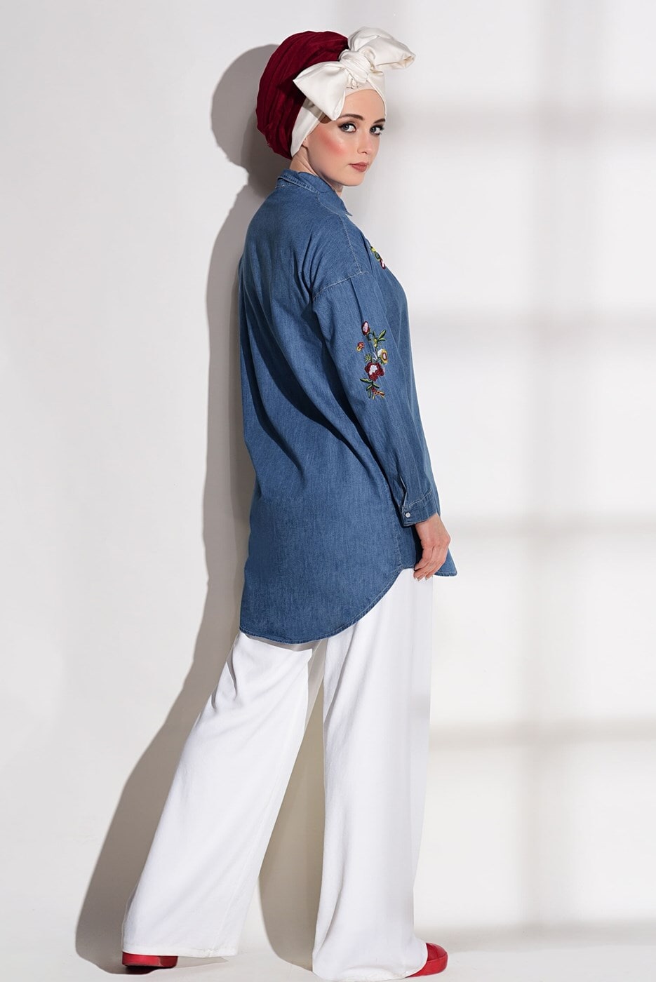Tesettür giyim LACİVERT NAKIŞ DETAYLI DENİM TUNİK 3524 