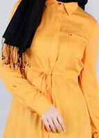 Tesettür giyim SARI BELİ BÜZGÜLÜ YANDAN YIRTMAÇLI TUNİK  4226