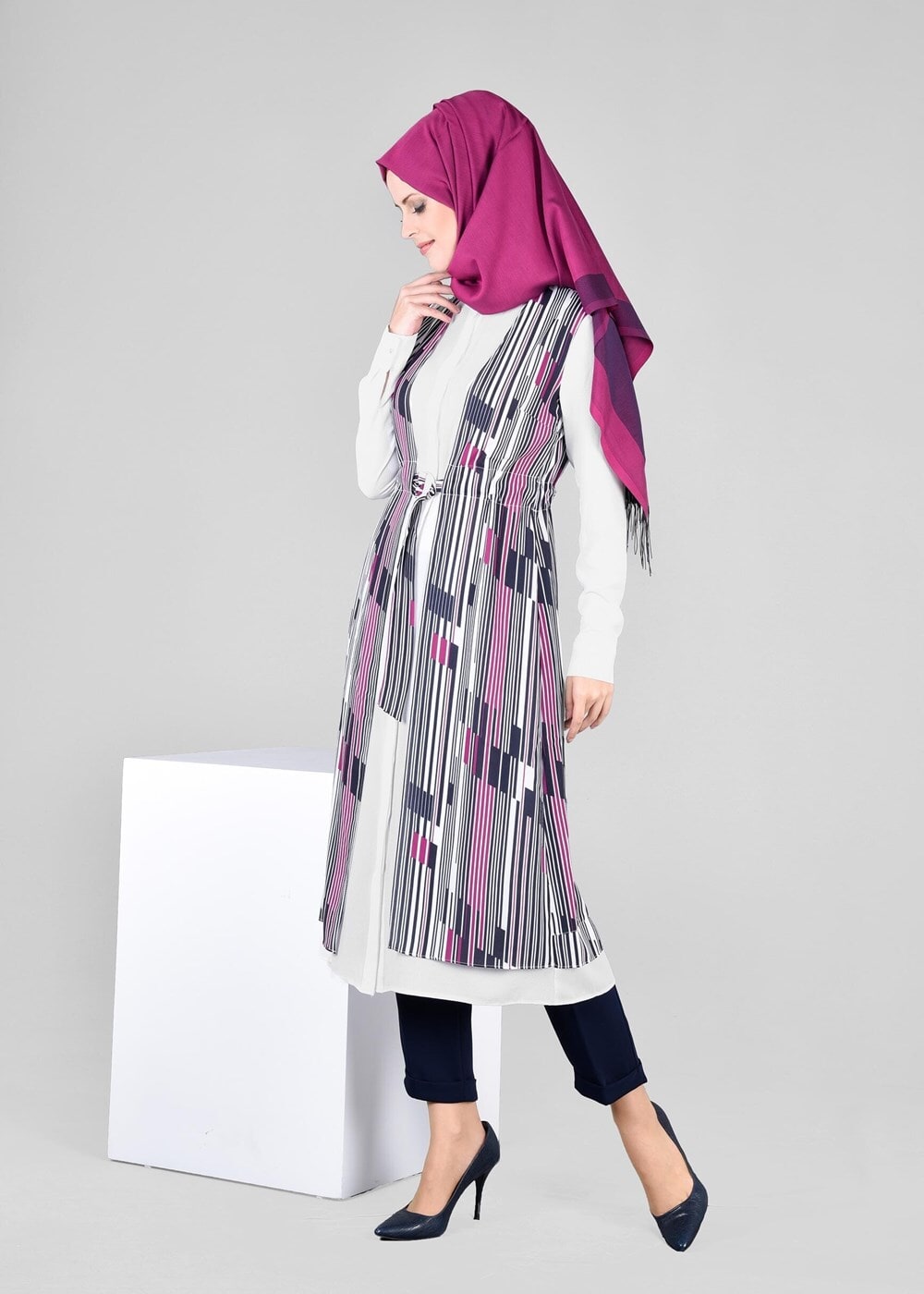 Tesettür giyim FUŞYA BÜZGÜLÜ YELEK GÖRÜNÜMLÜ TUNİK 4297 