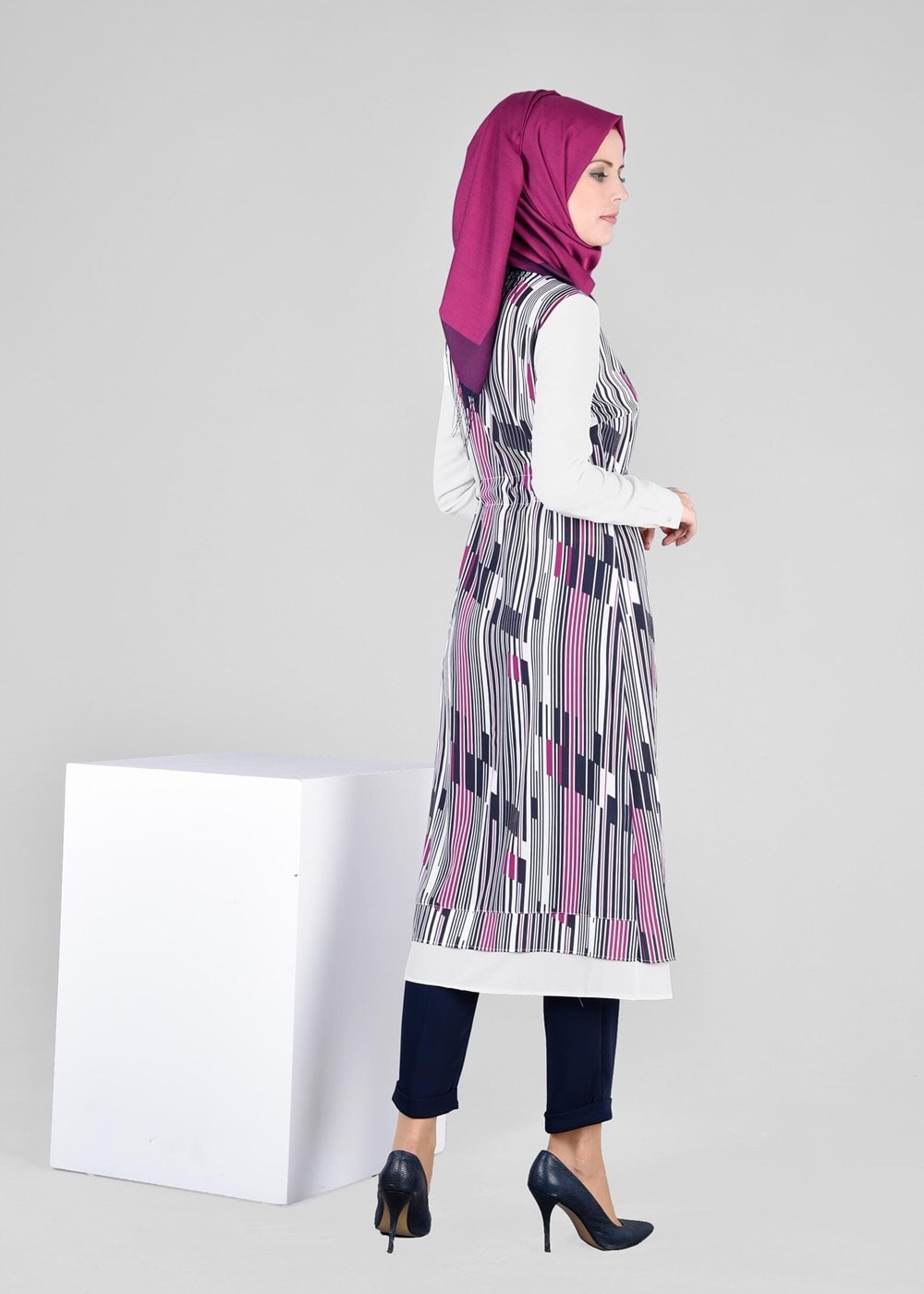 Tesettür giyim FUŞYA BÜZGÜLÜ YELEK GÖRÜNÜMLÜ TUNİK 4297 