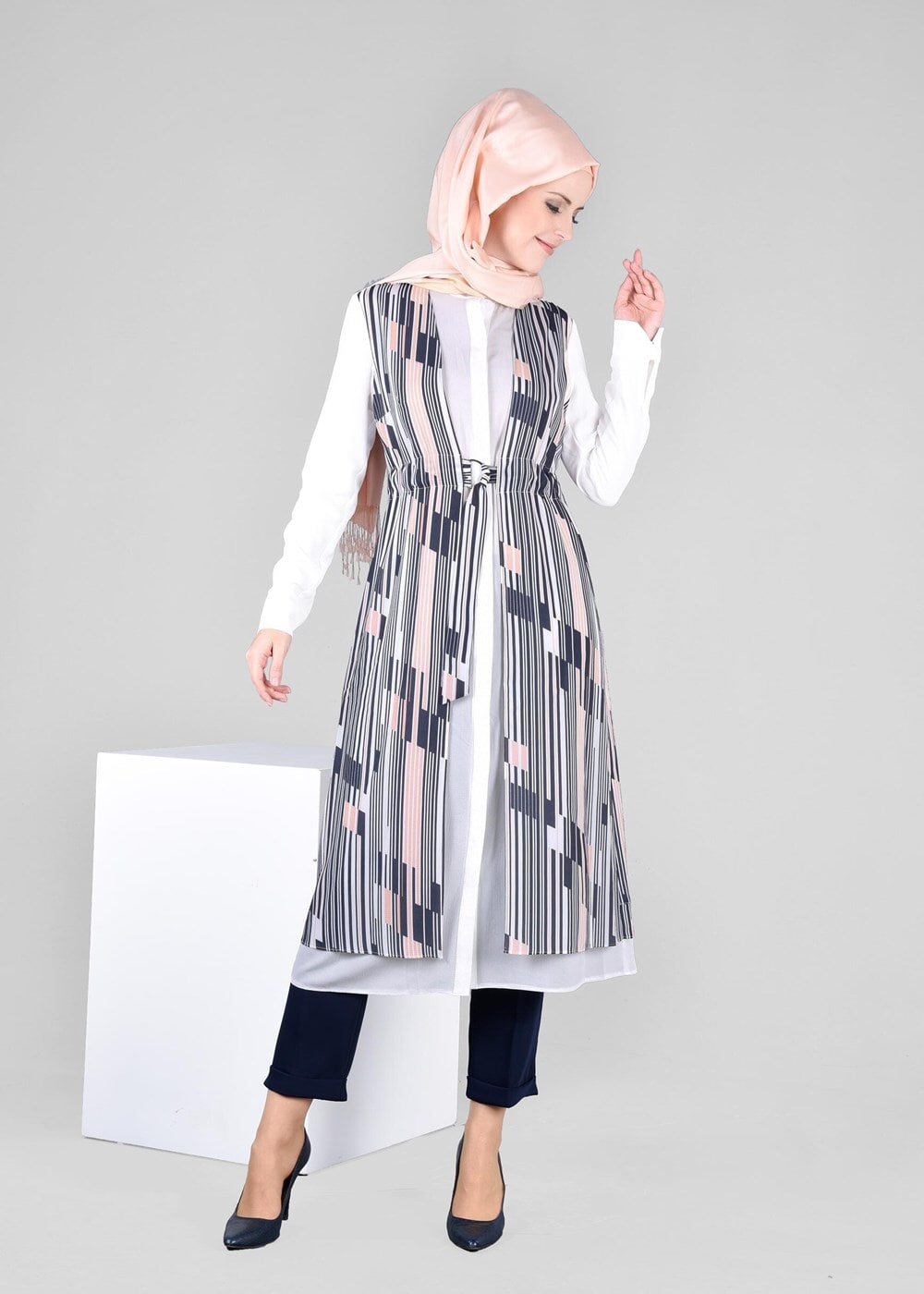 Tesettür giyim PUDRA BÜZGÜLÜ YELEK GÖRÜNÜMLÜ TUNİK 4297 