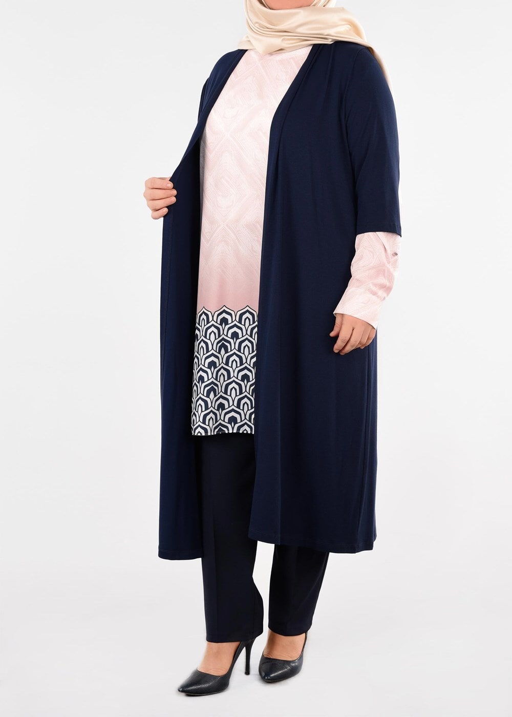 Tesettür giyim PUDRA CEKETLİ DESENLİ TUNİK T 4446