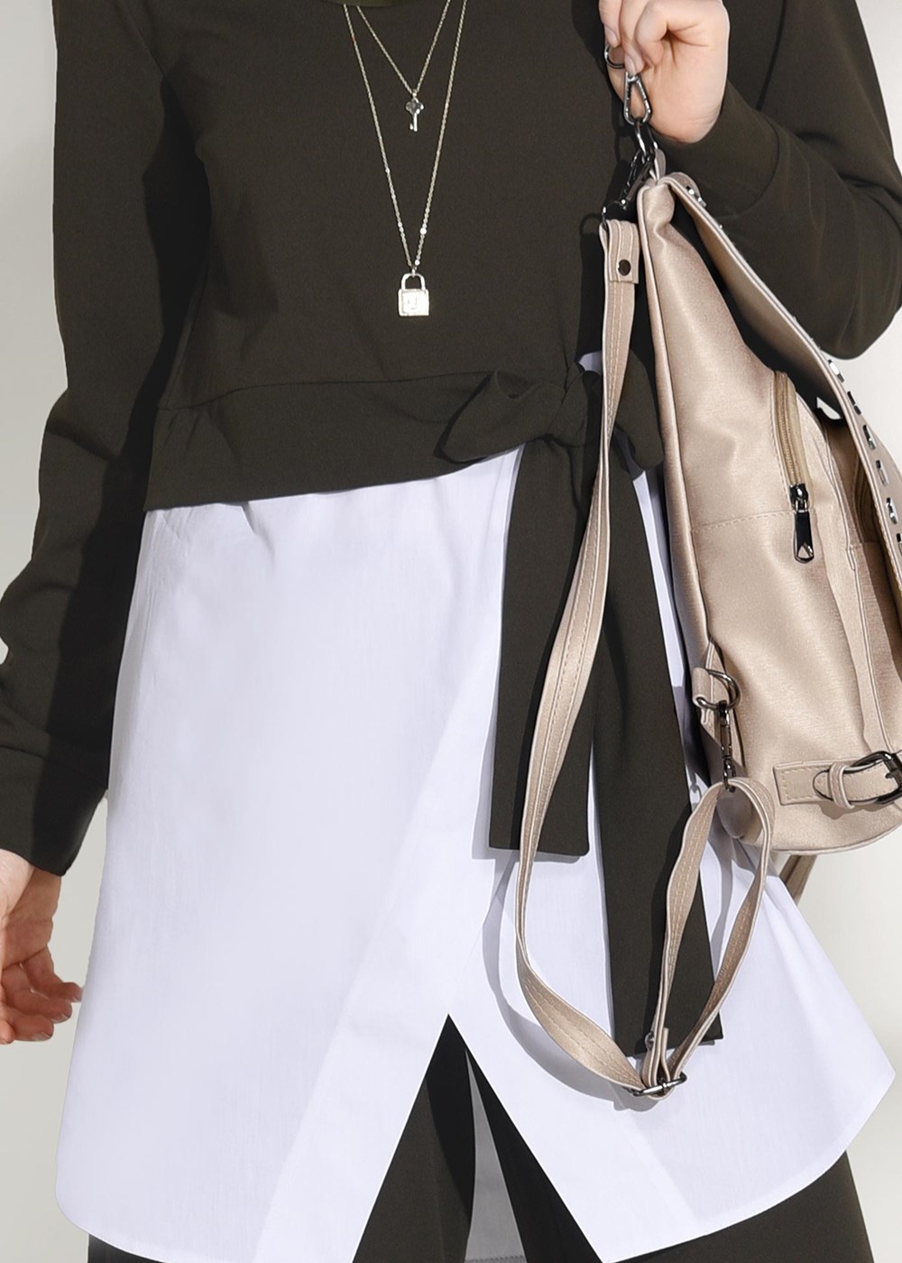 Tesettür giyim HAKİ T 5004 Loreen- Kuşaklı Tunik