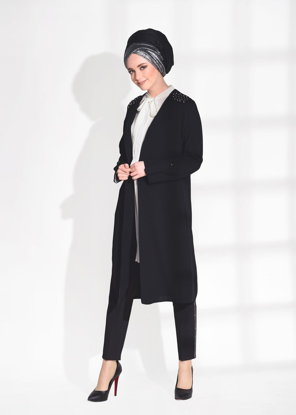 Tesettür giyim SİYAH T 5888 Mısra-2&prime;li Tunik