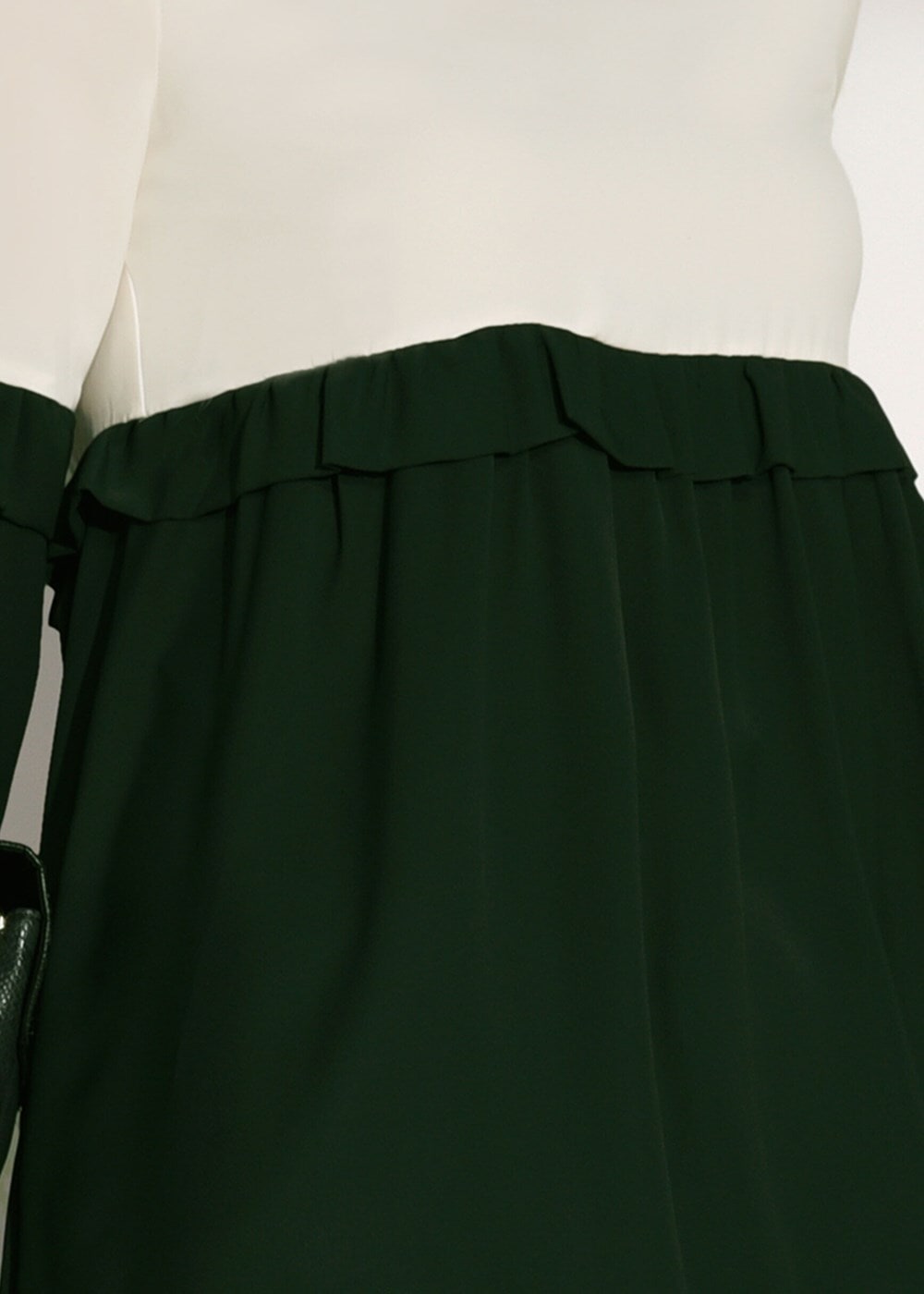 Tesettür giyim YEŞİL T 5951 ModaBu-Fırfırlı Düğmeli Tunik