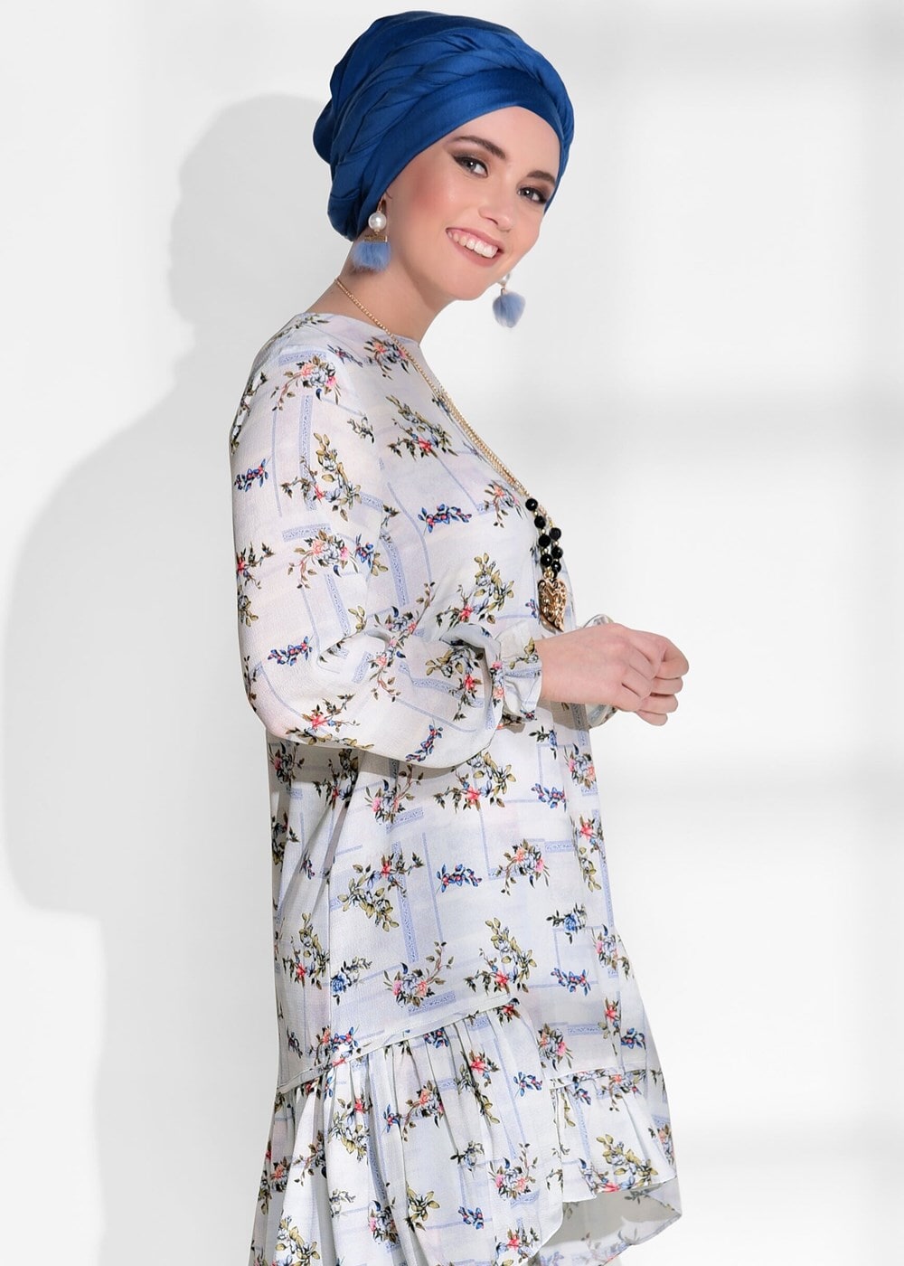 Tesettür giyim MAVİ T 5968 Mısra-Çiçek Desenli Tunik