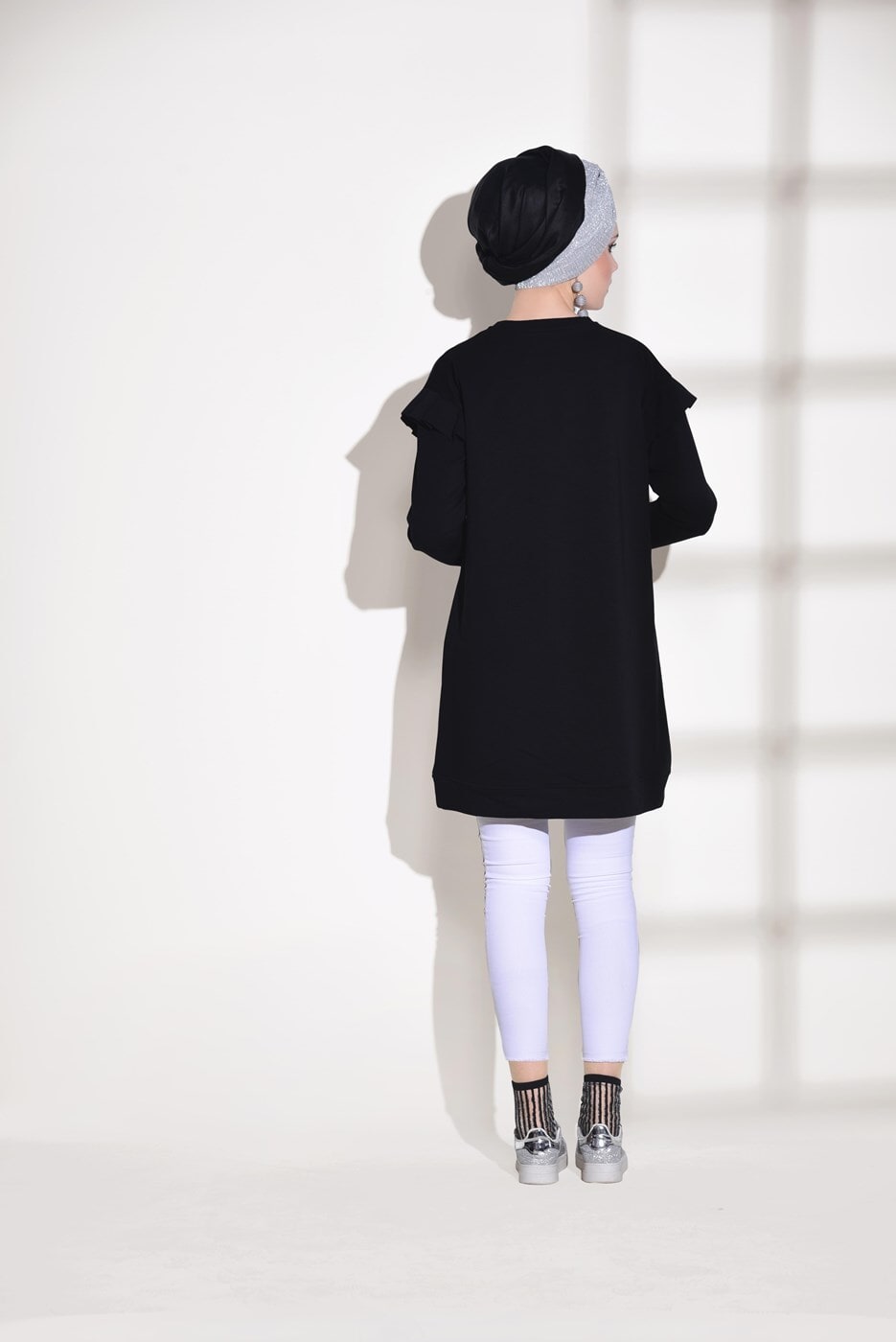 Tesettür giyim SİYAH T 6118 Bwest- Yıldız İşlemeli Spor Tunik