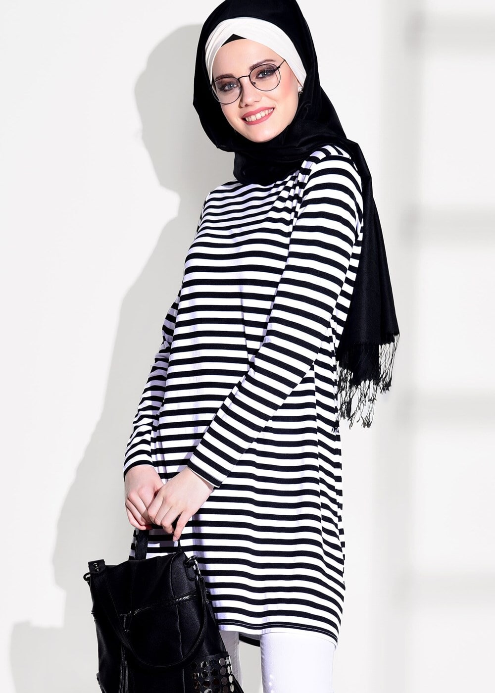 Tesettür giyim SİYAH ÇİZGİLİ PENYE TUNİK 6418