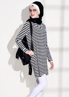 Tesettür giyim SİYAH ÇİZGİLİ PENYE TUNİK 6418