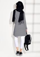 Tesettür giyim SİYAH ÇİZGİLİ PENYE TUNİK 6418