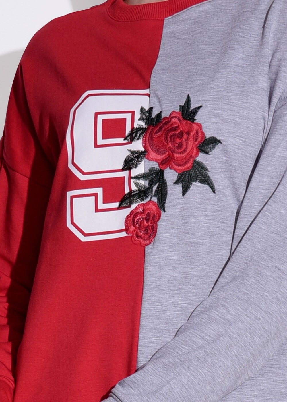 Tesettür giyim KIRMIZI NAKIŞ DETAYLI SPOR TUNİK 7018