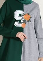 Tesettür giyim YEŞİL NAKIŞ DETAYLI SPOR TUNİK 7018