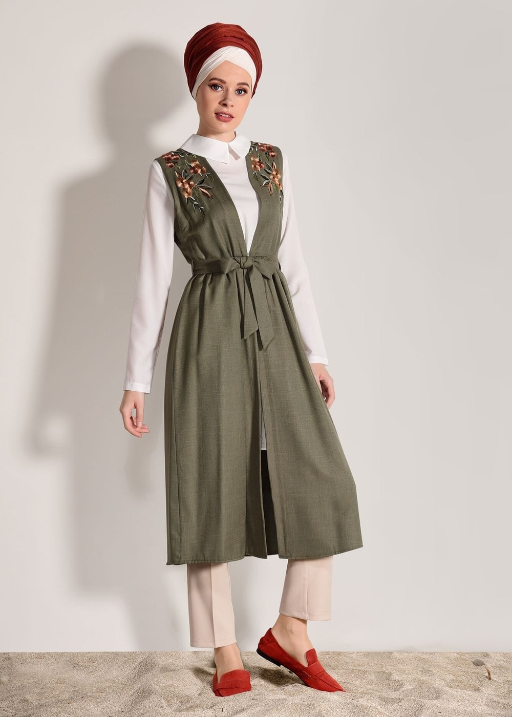 Vêtements hijab KAKI TUNIQUE 2 PIÈCES DÉTAIL BRODERIE 7713