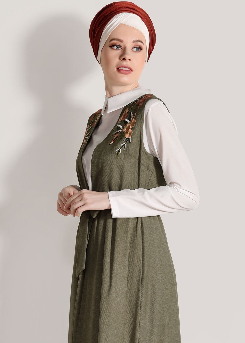 Vêtements hijab KAKI TUNIQUE 2 PIÈCES DÉTAIL BRODERIE 7713