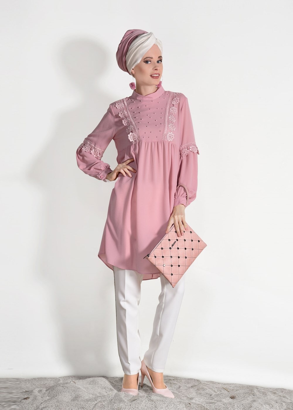 Tesettür giyim PUDRA T 8061 ModaBu- Güpür Detaylı Tunik