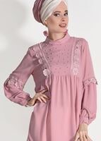 Tesettür giyim PUDRA T 8061 ModaBu- Güpür Detaylı Tunik