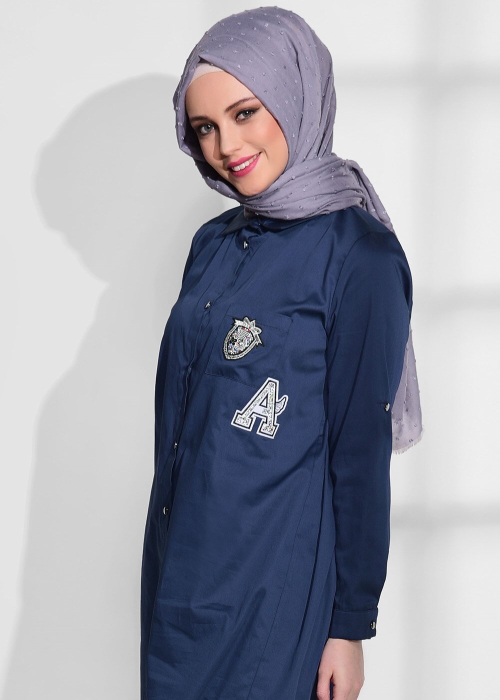 Tesettür giyim LACİVERT T 8265 Asmiray- Arma Detaylı Tunik