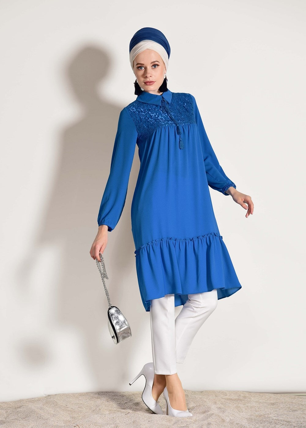 Vêtements hijab BLEU TUNIQUE DÉTAIL GUIPURE 8278