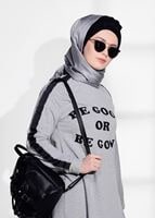Vêtements hijab GRIS TUNIQUE SPORT DÉTAILLÉE À RAYURES 8827
