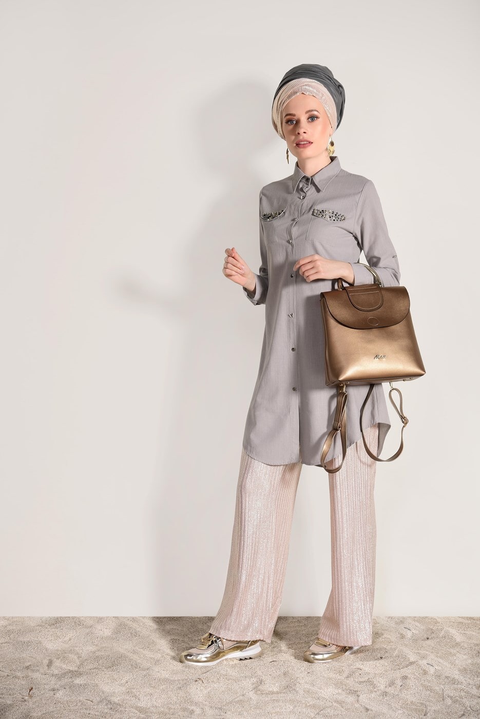 Vêtements hijab GRIS TUNIQUE BRODÉE DE PERLES 9009