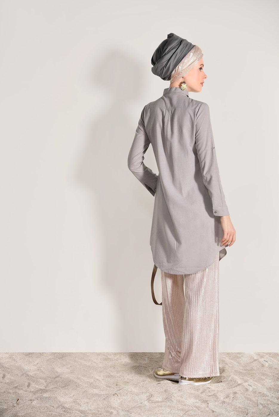 Vêtements hijab GRIS TUNIQUE BRODÉE DE PERLES 9009