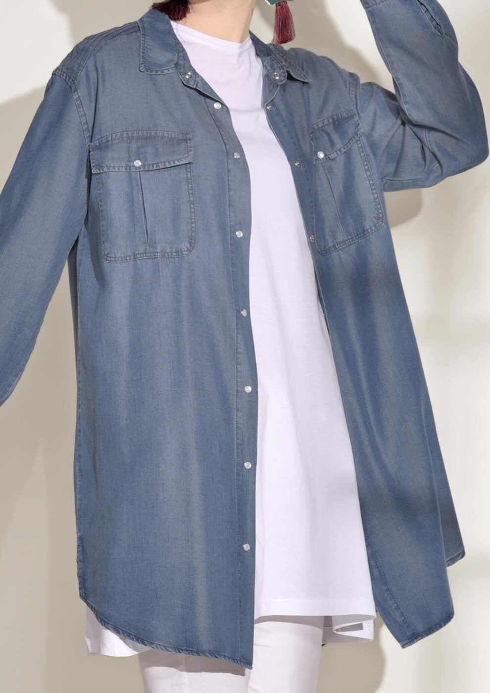 Tesettür giyim LACİVERT T 9126 Magazin- İşleme Detaylı Denim Tunik