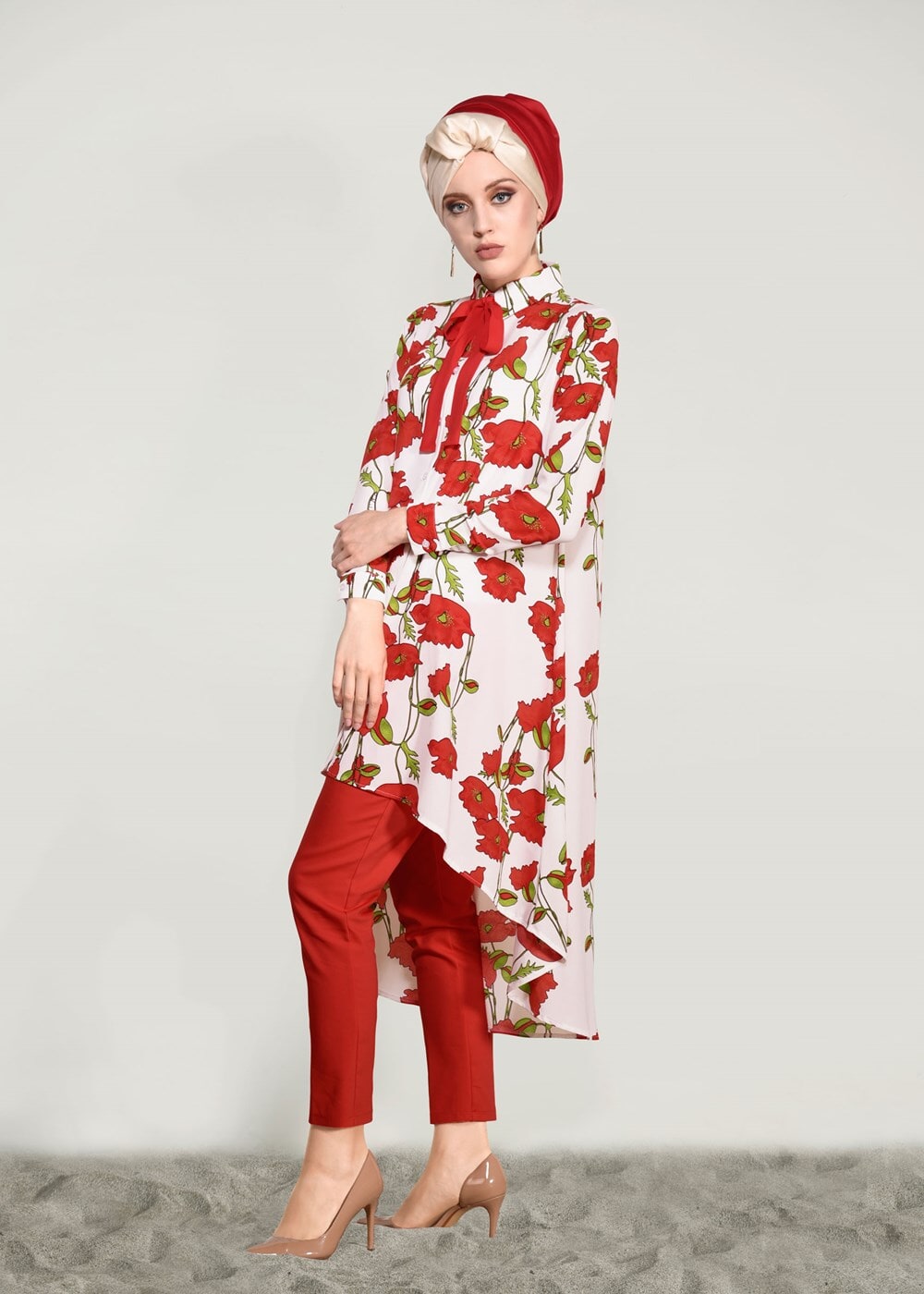 Vêtements hijab CRÈME TUNIQUE FLORALE 9503