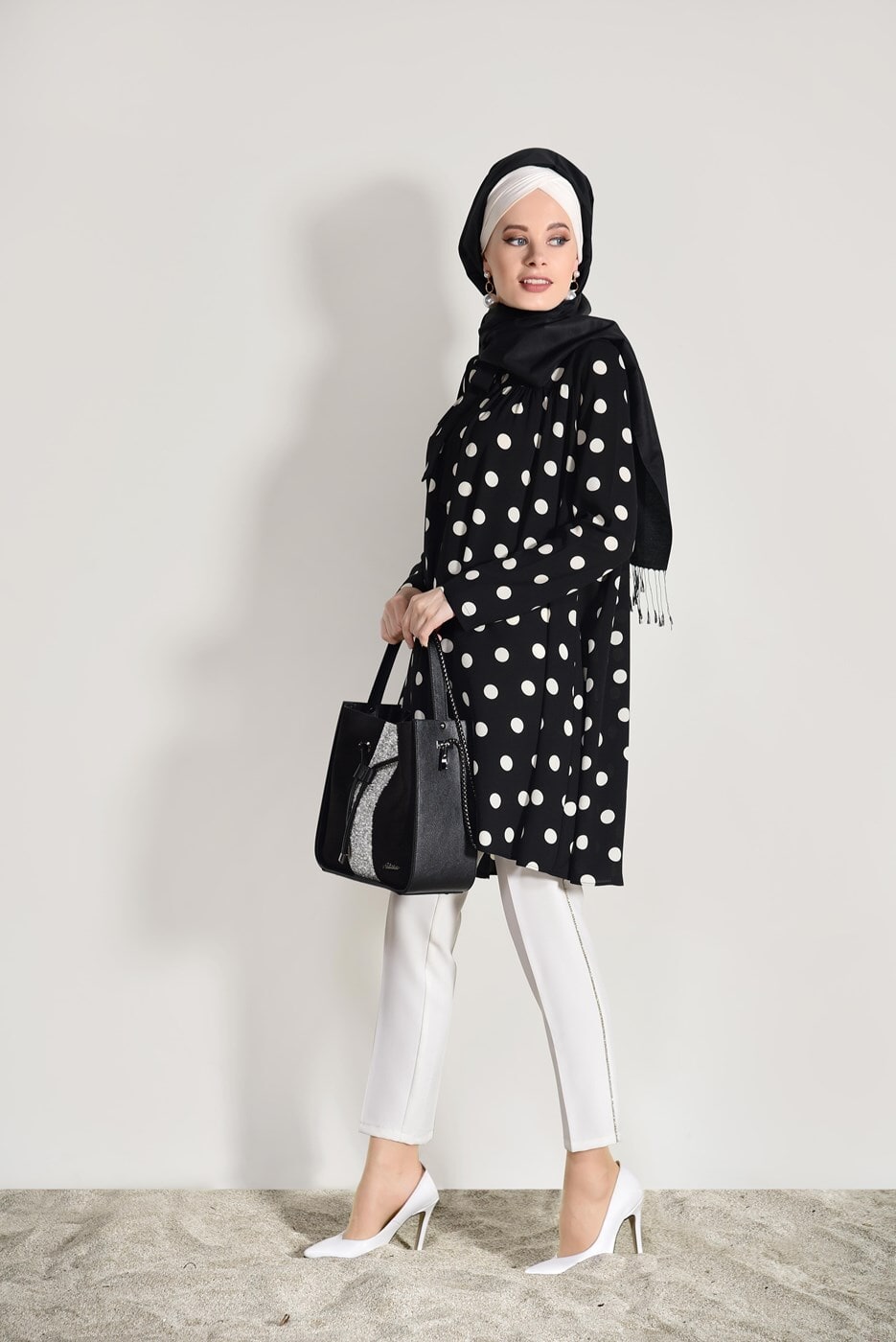Vêtements hijab NOIR TUNIQUE A POIS 9571