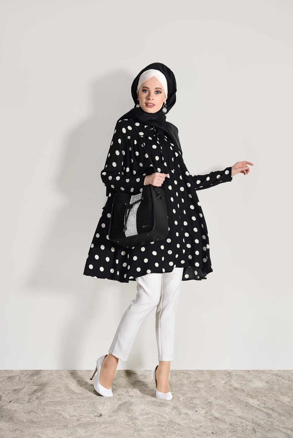 Hijab clothing BLACK SPOTTED TUNIC 9571 