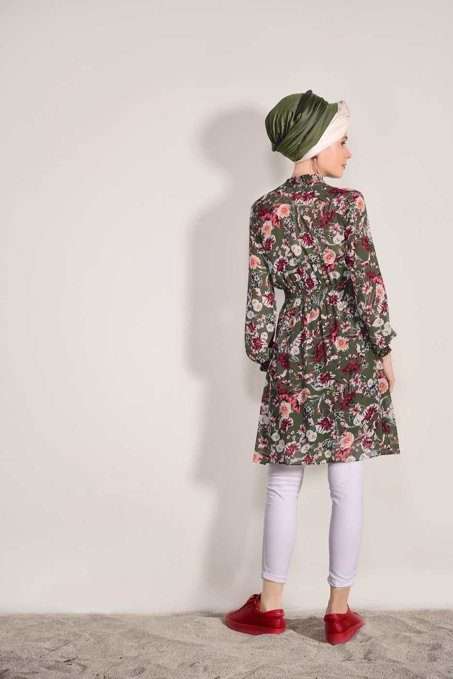 Tesettür giyim HAKİ T 9586 Ayriss- Çiçek Desenli Tunik