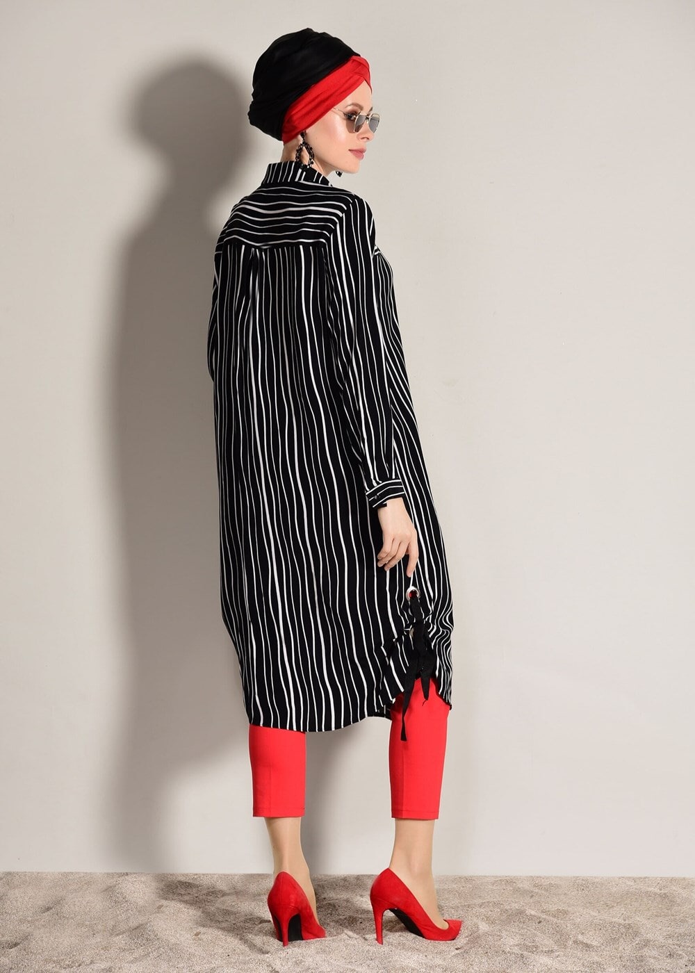 Tesettür giyim SİYAH T 9685 Asmiray- Çizgili Uzun Tunik