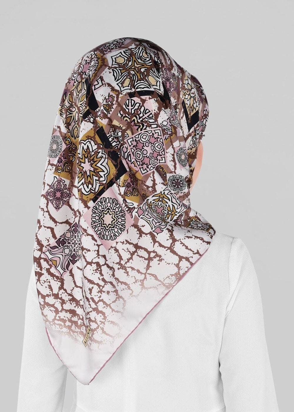 Tesettür giyim BEJ T 12025-1 ALVİNA DESENLİ EŞARP